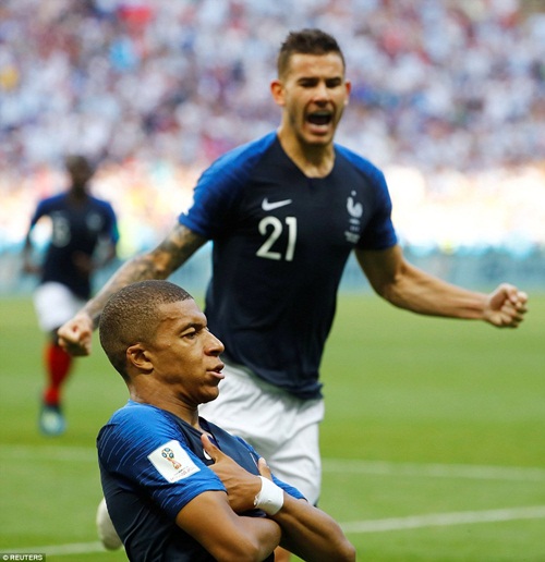 World Cup 2018: Pháp 4-3 Argentina: Một Mbappe siêu hạng ra đời. Messi và đồng đội bị loại xứng đáng ảnh 1